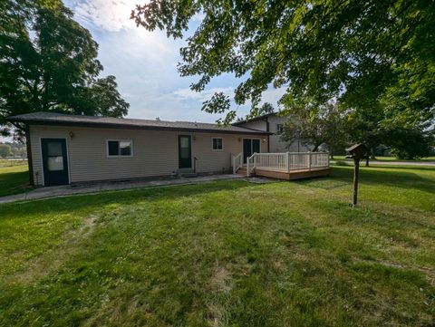 A home in Standish Twp