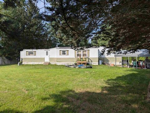 A home in Standish Twp