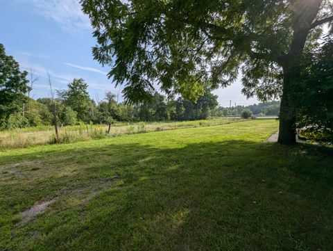 A home in Standish Twp