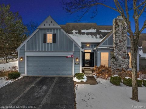 A home in Bloomfield Twp