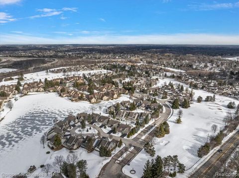 A home in Bloomfield Twp