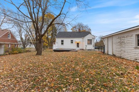 A home in Waterford Twp