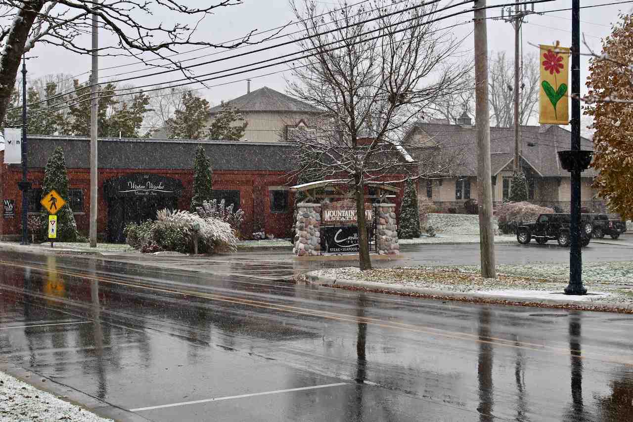 411 W Broadway Street