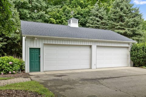 A home in Three Oaks Twp