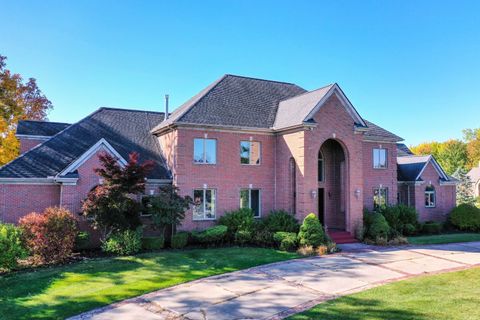 A home in Grand Blanc Twp