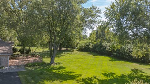 A home in West Bloomfield Twp