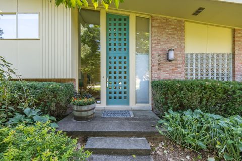 A home in West Bloomfield Twp