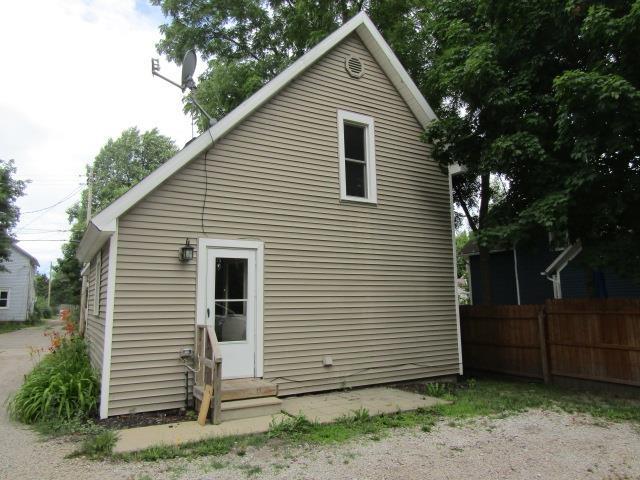 Photo 3 of 14 of 214 N Lansing Street house