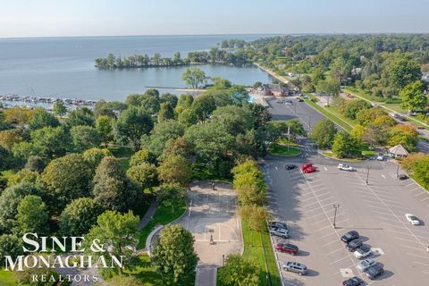 A home in Grosse Pointe Farms