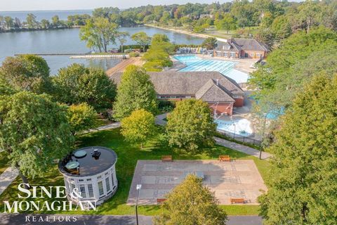 A home in Grosse Pointe Farms