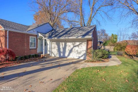 A home in Grosse Pointe Farms