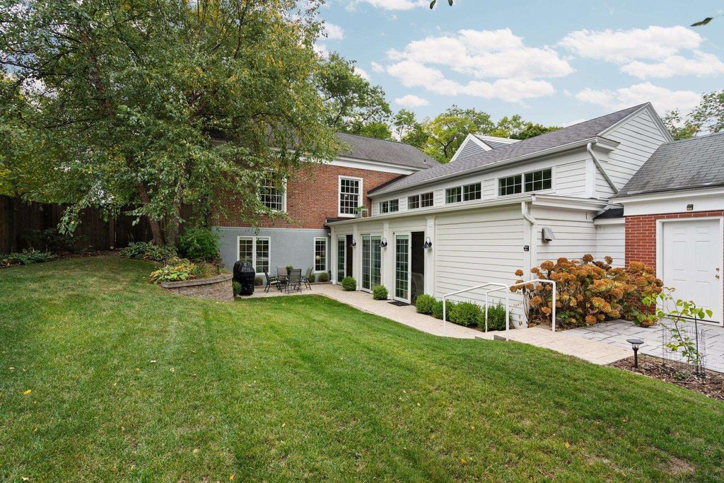 listing image 83