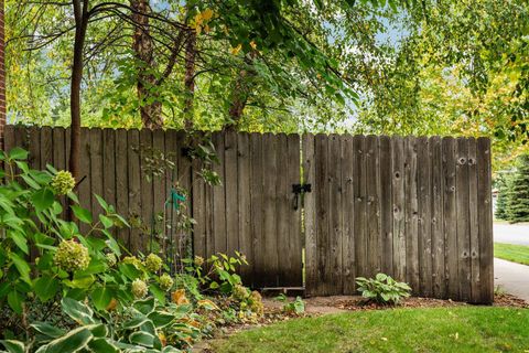 listing image 90