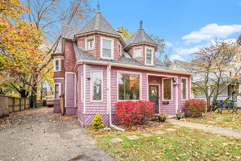 A home in Niles