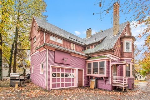 A home in Niles