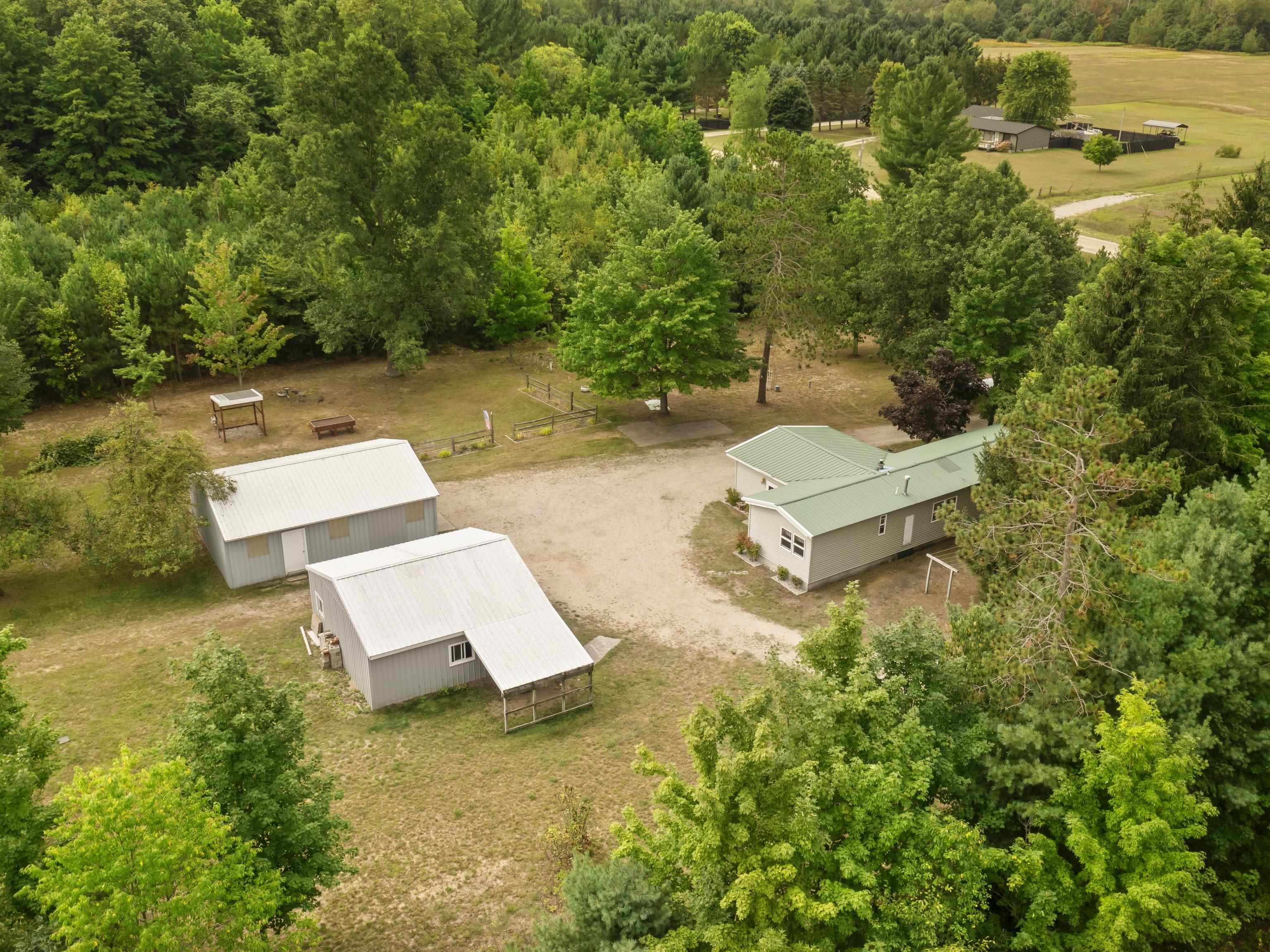 View Inland Twp, MI 49643 mobile home