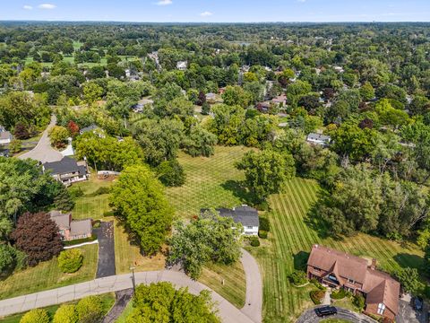 A home in West Bloomfield Twp