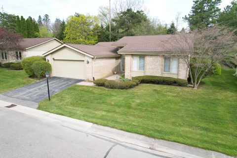 A home in West Bloomfield Twp