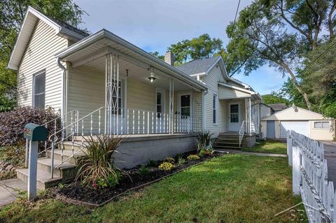 A home in Bay City