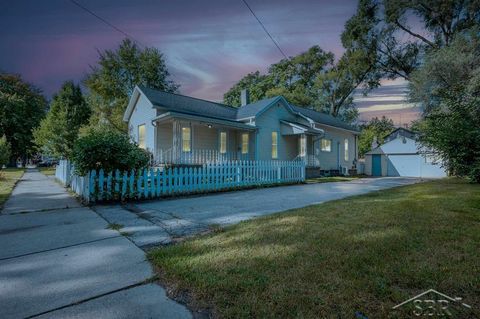 A home in Bay City