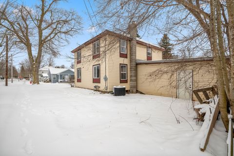 A home in Columbiaville Vlg