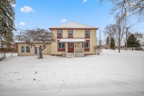 A home in Columbiaville Vlg