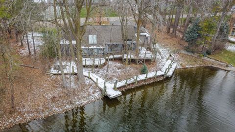 A home in Laingsburg