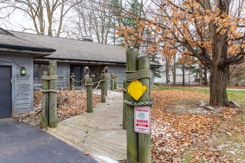 A home in Laingsburg