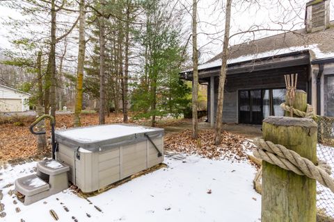 A home in Laingsburg