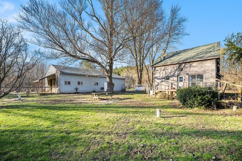 A home in Bloomingdale Twp