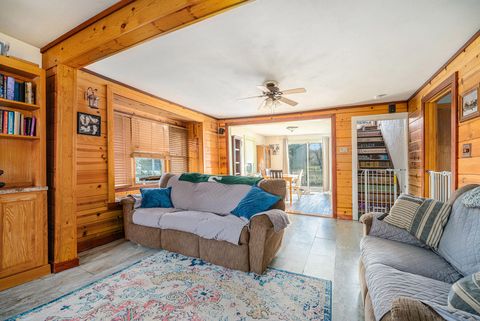 A home in Bloomingdale Twp