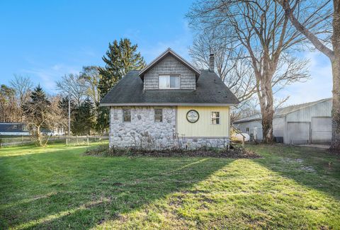 A home in Bloomingdale Twp