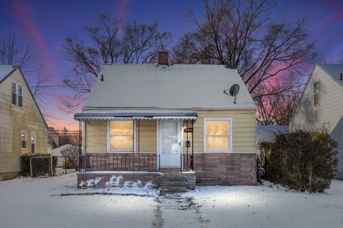 A home in Harper Woods