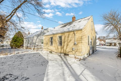 A home in Harper Woods