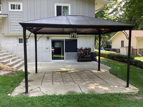 A home in Hartland Twp