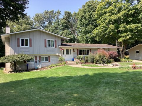 A home in Hartland Twp