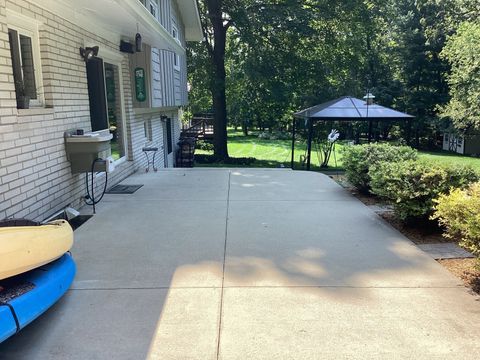 A home in Hartland Twp