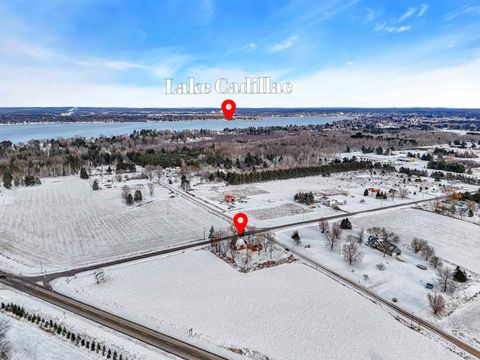 A home in Clam Lake Twp