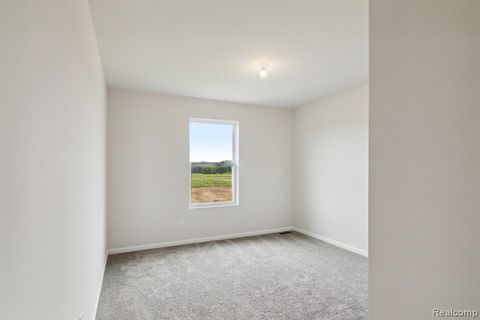 A home in HollyTownship_Oakland