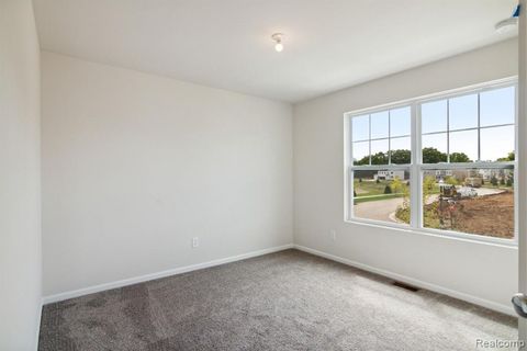 A home in HollyTownship_Oakland