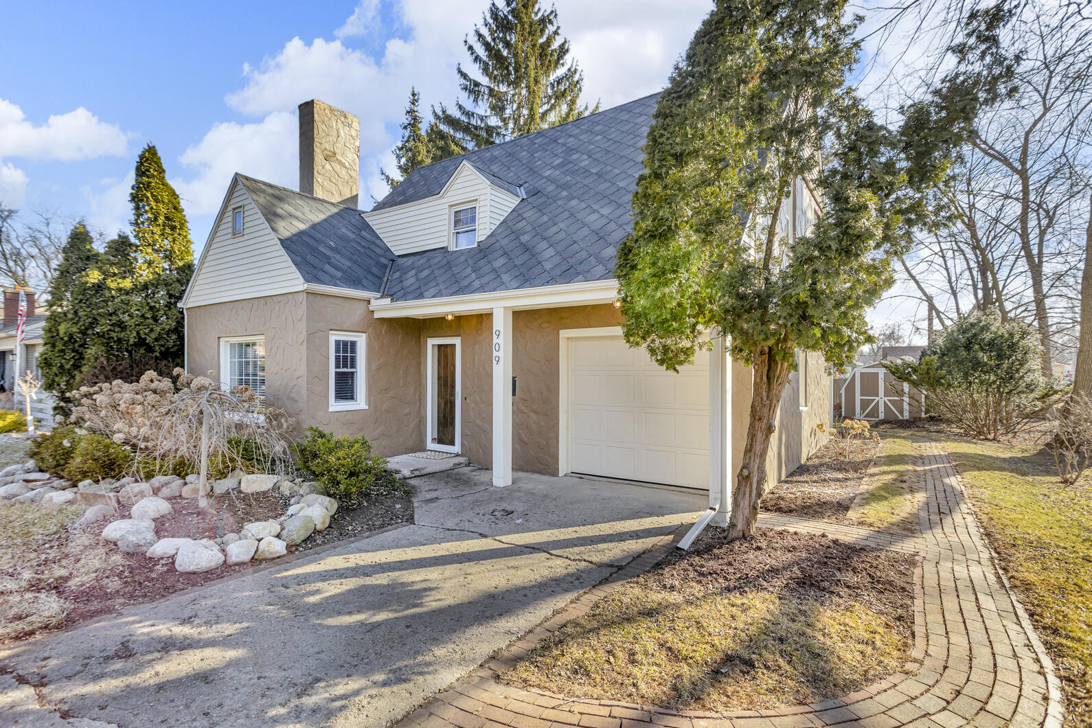 Listing image 3
