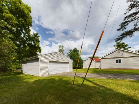 A home in Grand Blanc Twp