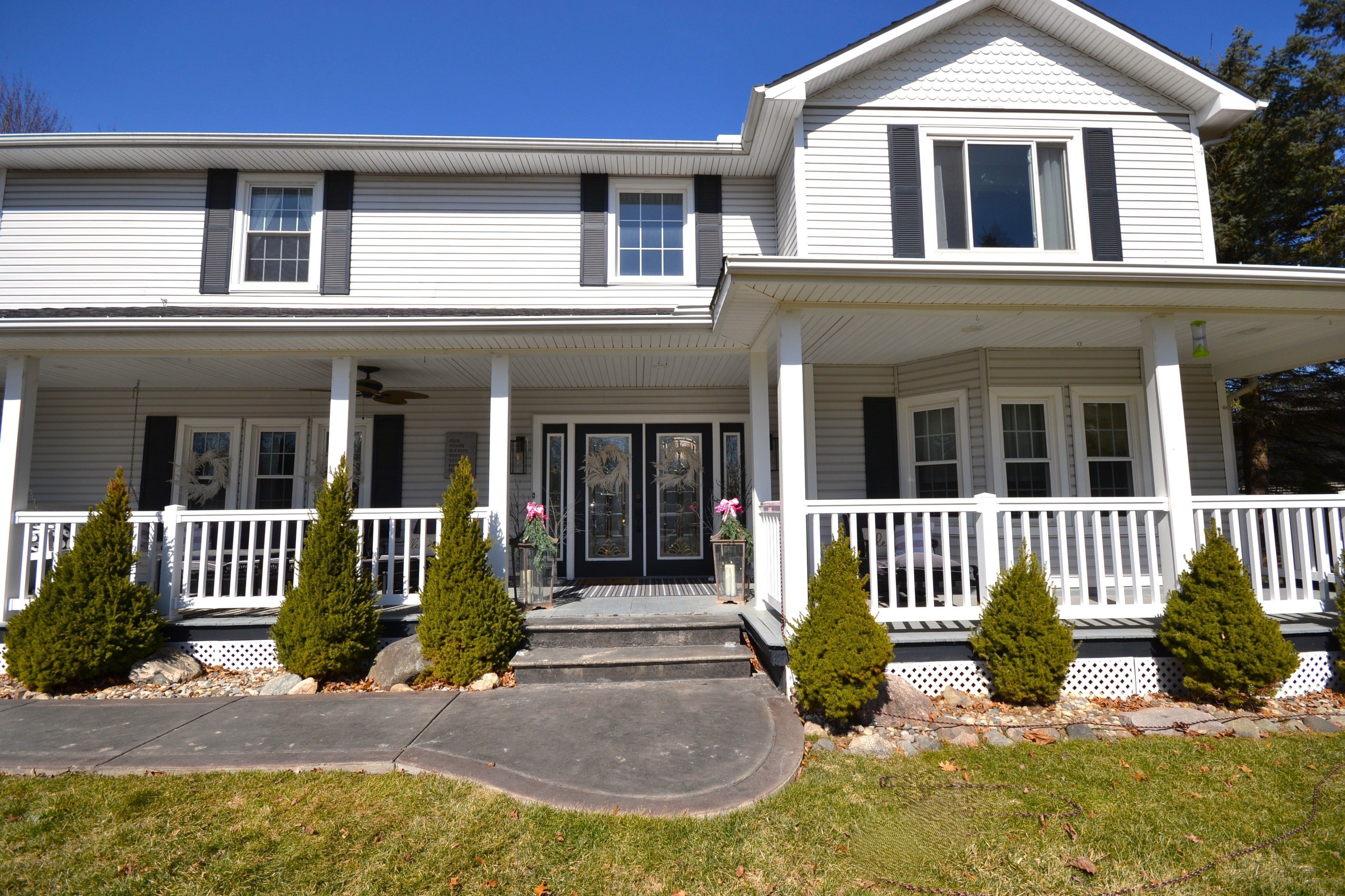 4072 W MAPLE Road