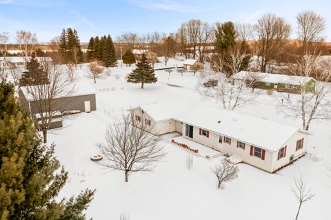 A home in ManisteeTownship_Manistee