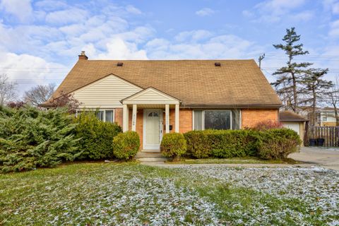 A home in Dearborn Heights