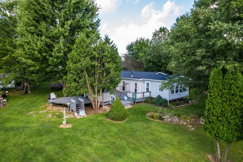 A home in North Branch Twp