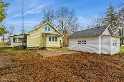 A home in Berrien Springs Vlg