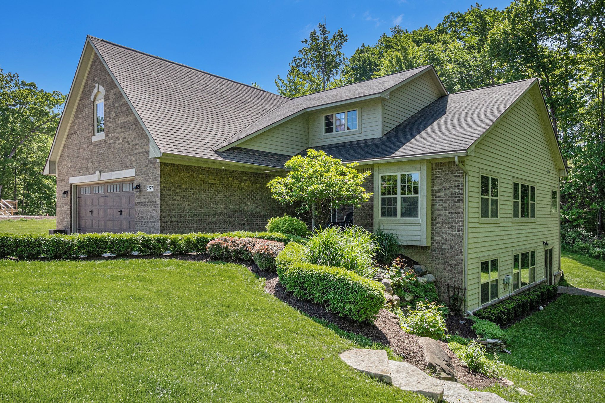View Brighton Twp, MI 48114 house