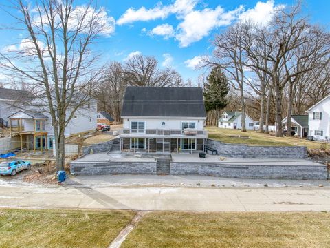 A home in Franklin Twp