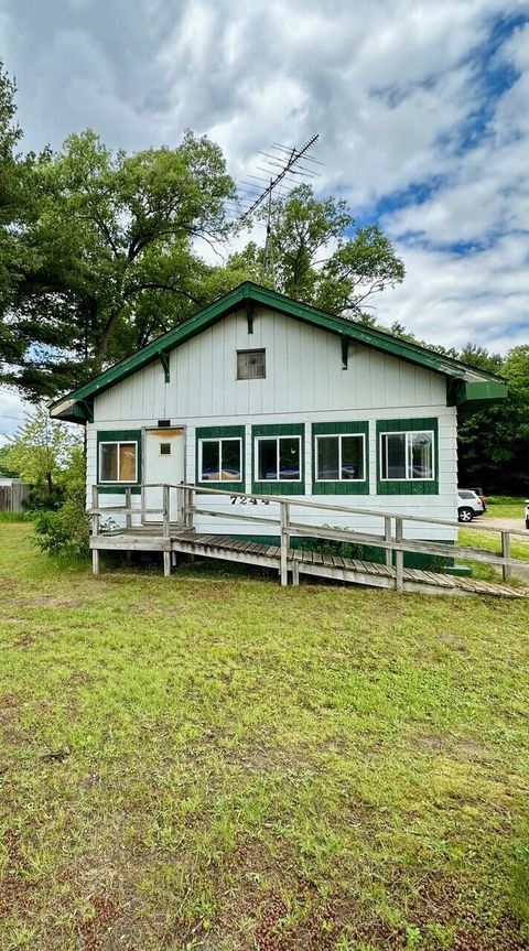 A home in Egelston Twp